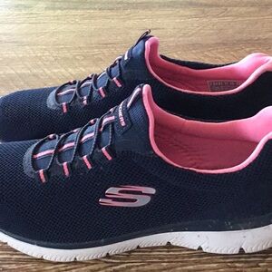 Woman’s Skechers